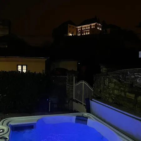 Apartment Frida Apartman, Exkluziv Varpanoramaval, A Belvaros Sziveben, Ingyenes Parkolassal Veszprem