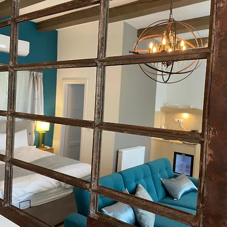 Apartmán Frida Apartman, Exkluziv Varpanoramaval, A Belvaros Sziveben, Ingyenes Parkolassal