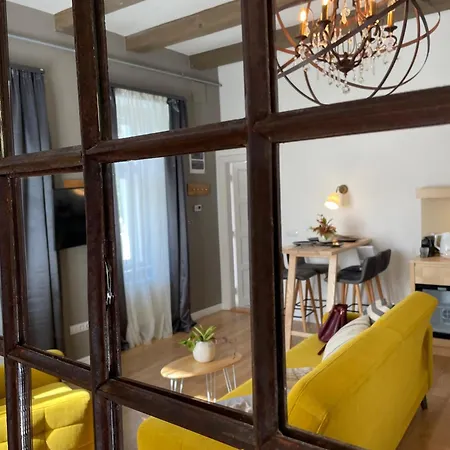 Frida Apartman, Exkluziv Varpanoramaval, A Belvaros Sziveben, Ingyenes Parkolassal